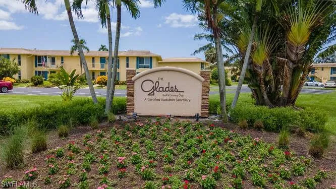 96 Glades Blvd 513, Naples, Florida 34112