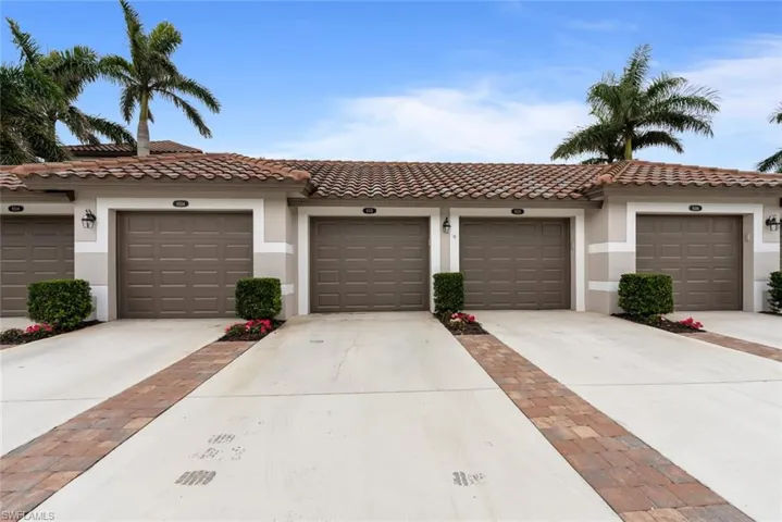 View of mediterranean / spanish-style house