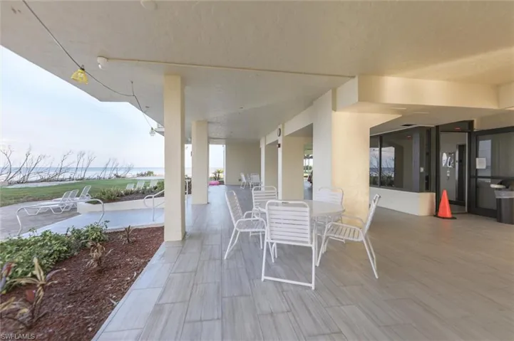 View of patio / terrace with outdoor dining space