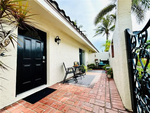 1455 Curlew Ave 1, Naples, Florida 34102