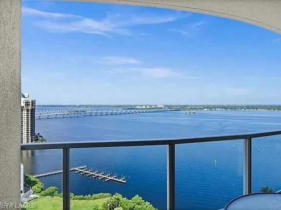 3000 Oasis Grand Blvd 2402, Fort Myers, Florida 33916
