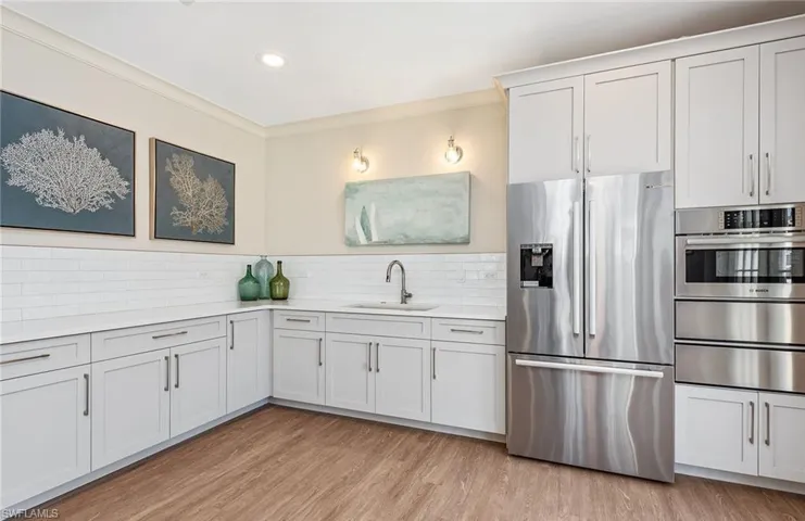 7671  Pebble Creek  CIR, Naples, FL 34108