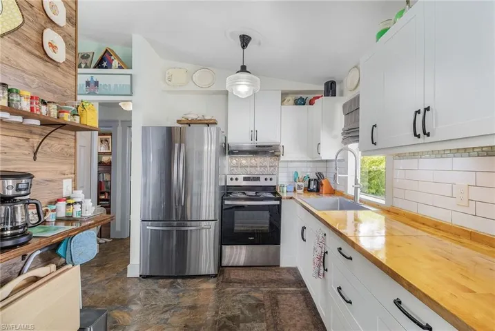 18 Nw 26th Ter, Cape Coral Fl 33993