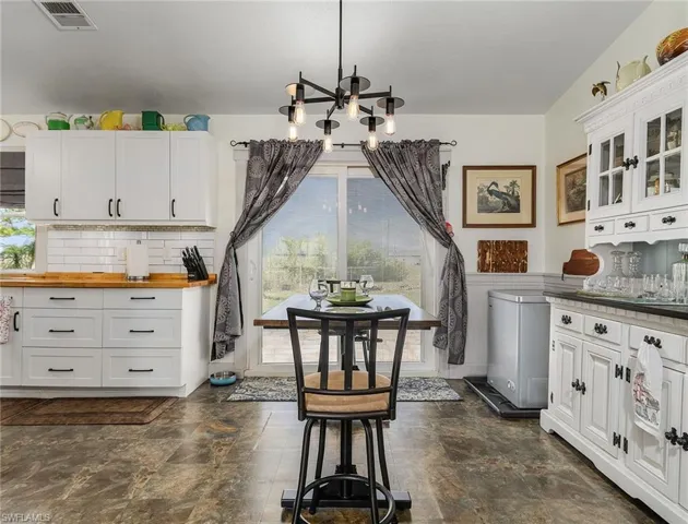 18 Nw 26th Ter, Cape Coral Fl 33993