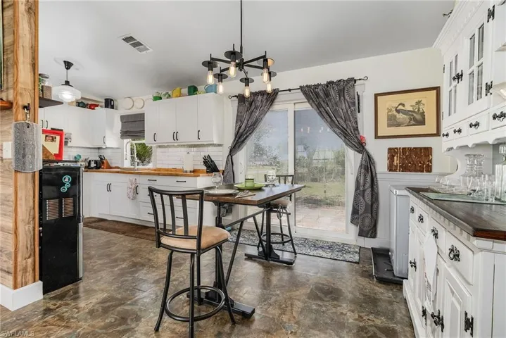 18 Nw 26th Ter, Cape Coral Fl 33993