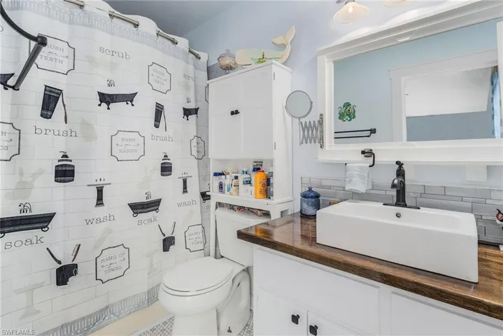 18 Nw 26th Ter, Cape Coral Fl 33993