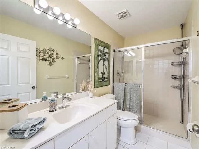8460 Southbridge Dr 2, Estero, Florida 33967