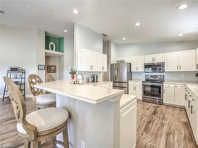8460 Southbridge Dr 2, Estero, Florida 33967