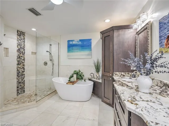 8460 Southbridge Dr 2, Estero, Florida 33967
