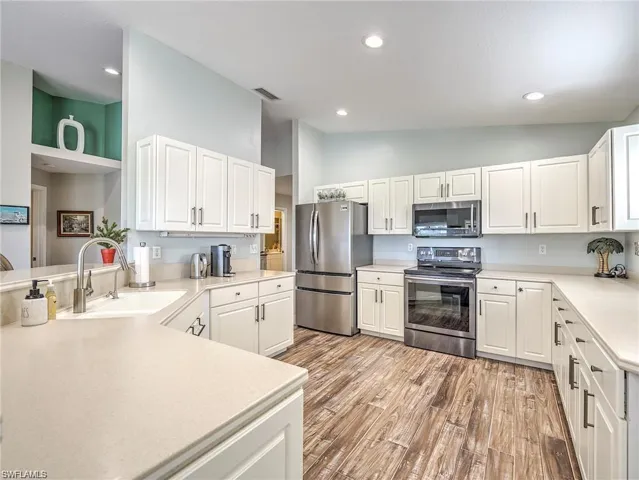 8460 Southbridge Dr 2, Estero, Florida 33967