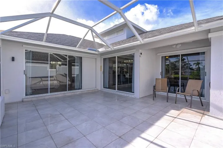 View of patio / terrace with glass enclosure