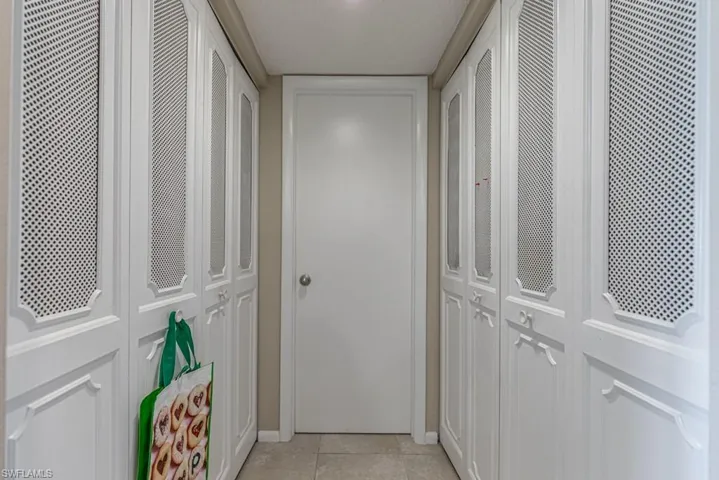 1700 Pine Valley Dr 207, Fort Myers, Florida 33907