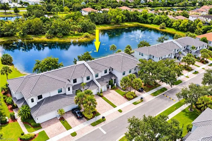 15068 Summit Place Cir 225, Naples, Florida 34119