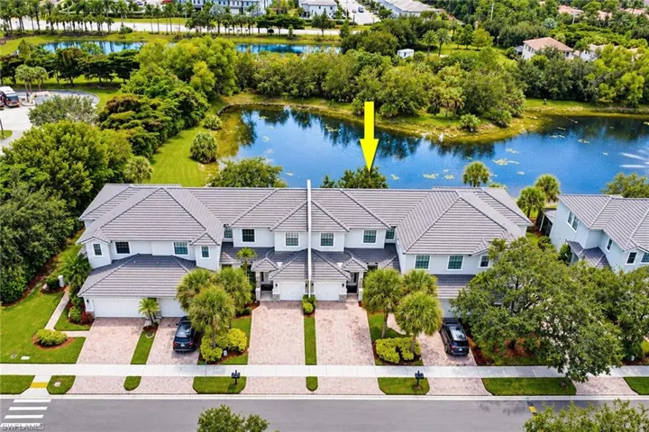 15068 Summit Place Cir 225, Naples, Florida 34119