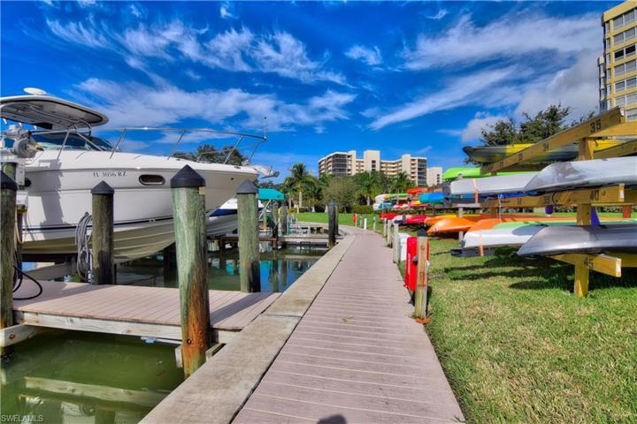 Dock
