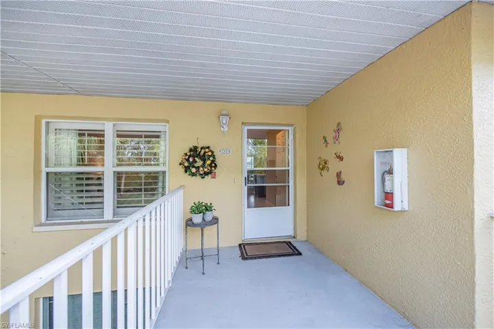 1310  Yesica Ann  CIR, Naples, FL 34110
