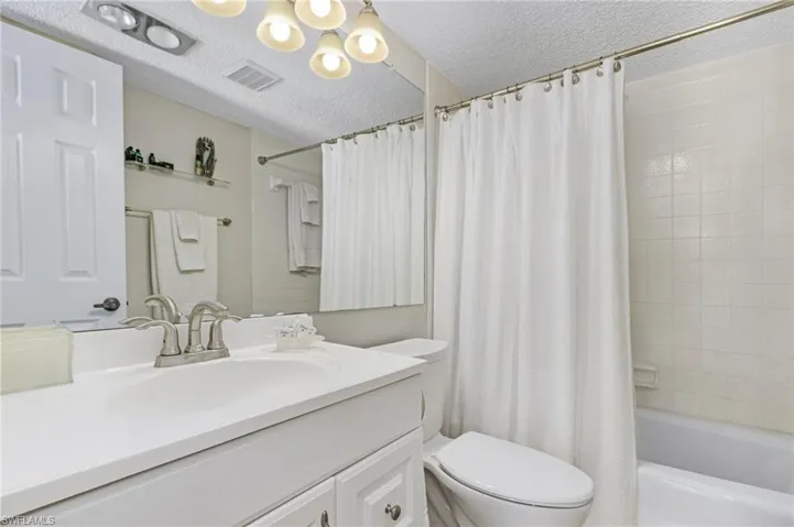 Private Guest Bath