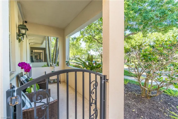 8124 Josefa WAY, NAPLES FL 34114