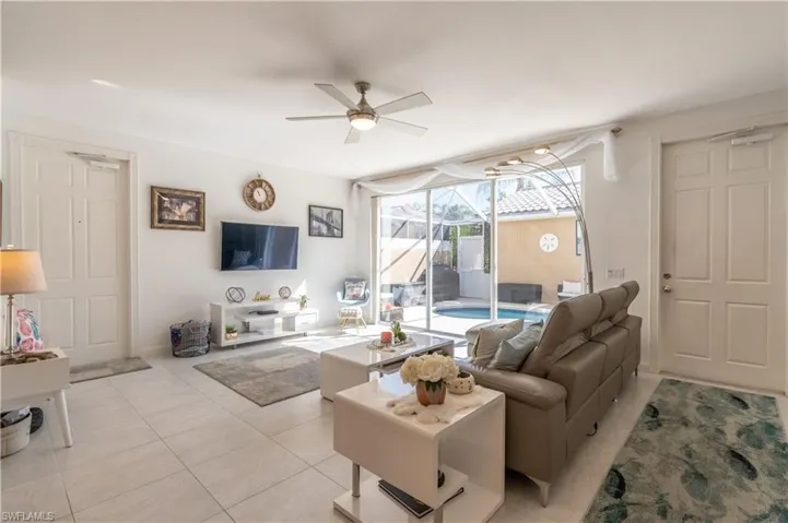8124 Josefa WAY, NAPLES FL 34114