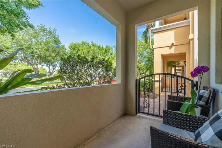 8124 Josefa WAY, NAPLES FL 34114