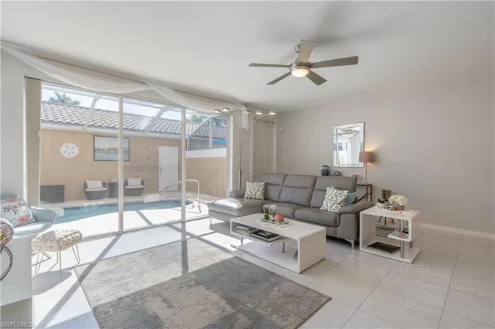 8124 Josefa WAY, NAPLES FL 34114