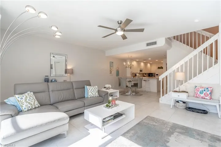 8124 Josefa WAY, NAPLES FL 34114