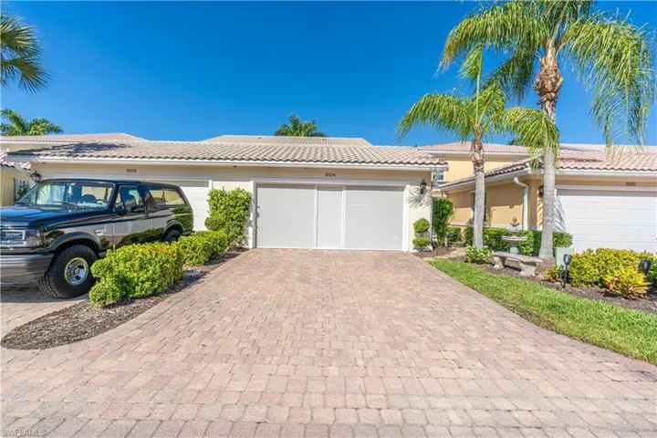 8124 Josefa WAY, NAPLES FL 34114