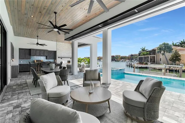 641 Dorando Ct, Marco Island, Florida 34145