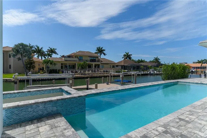 641 Dorando Ct, Marco Island, Florida 34145