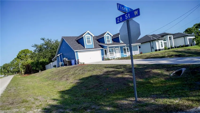 2801 Flora Ave N, Lehigh Acres, Florida 33971