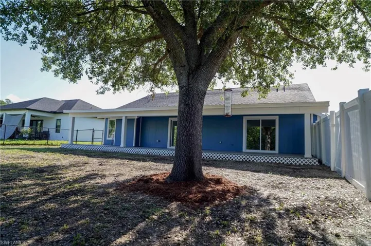 2801 Flora Ave N, Lehigh Acres, Florida 33971