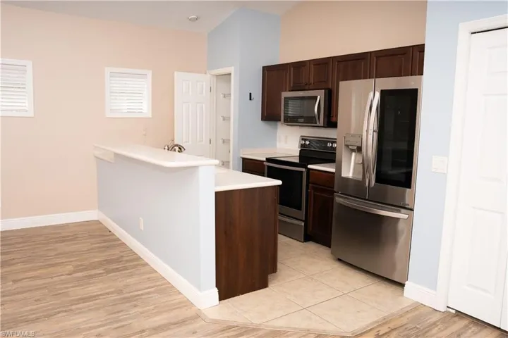 295 Destiny Cir, Cape Coral, Florida 33990