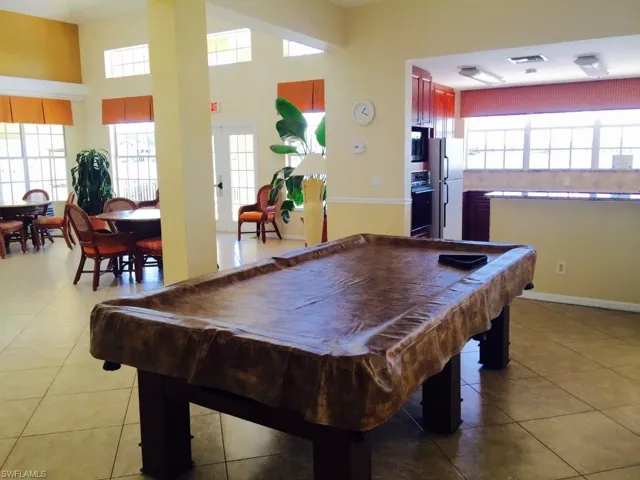 2389 Piccadilly Circus, Naples, Florida 34112