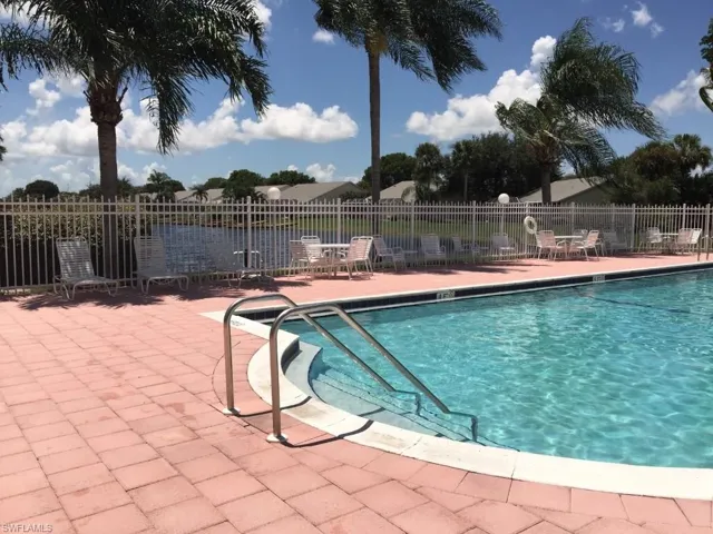 2389 Piccadilly Circus, Naples, Florida 34112