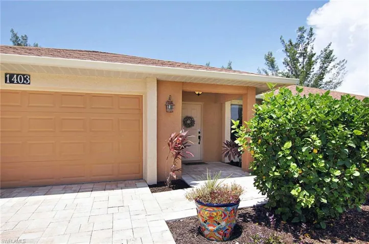 1403 Sw 40th Ter, Cape Coral, Florida 33914