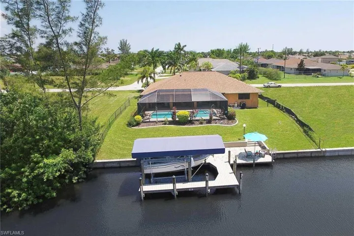 1403 Sw 40th Ter, Cape Coral, Florida 33914