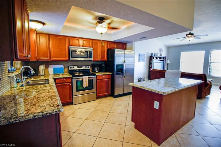 1403 Sw 40th Ter, Cape Coral, Florida 33914