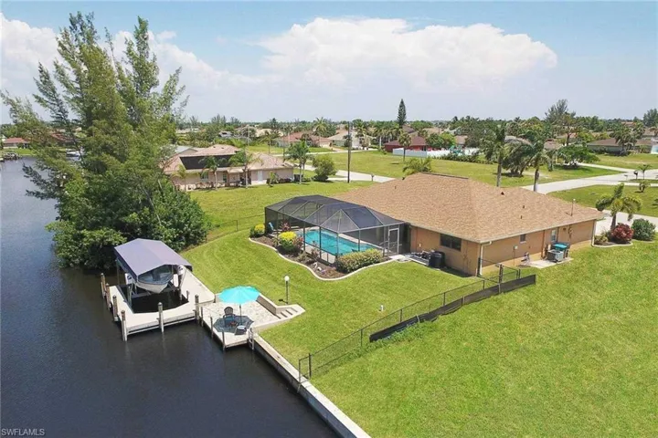 1403 Sw 40th Ter, Cape Coral, Florida 33914