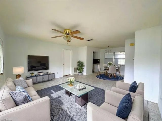 4029 E Sunflower Cir, Labelle, Florida 33935