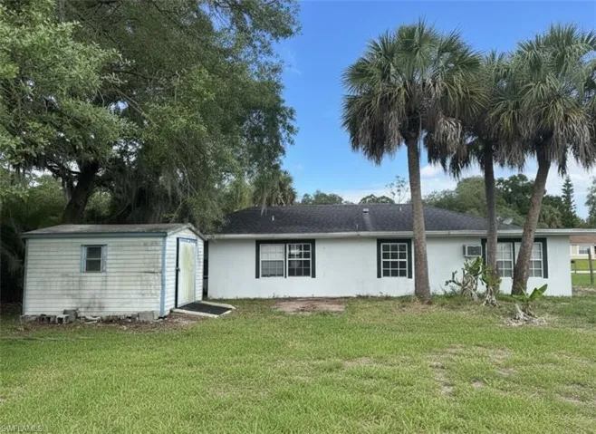 4029 E Sunflower Cir, Labelle, Florida 33935