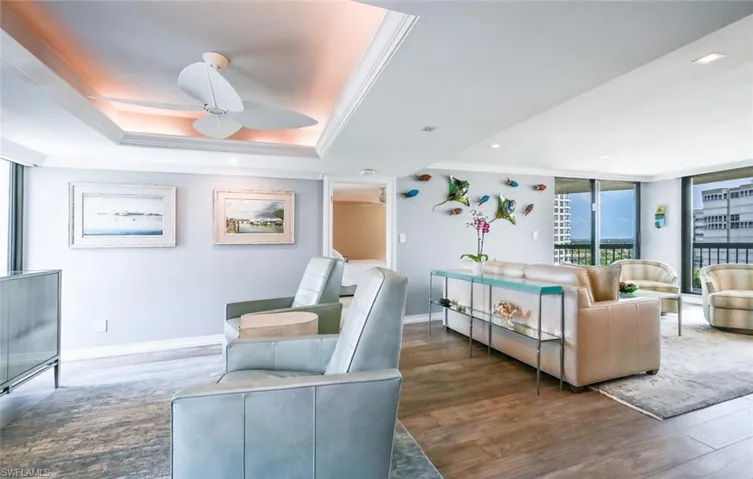 Both living & family room areas