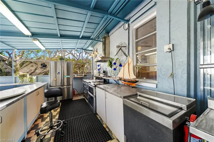 813 105th Ave N, Naples, Florida 34108
