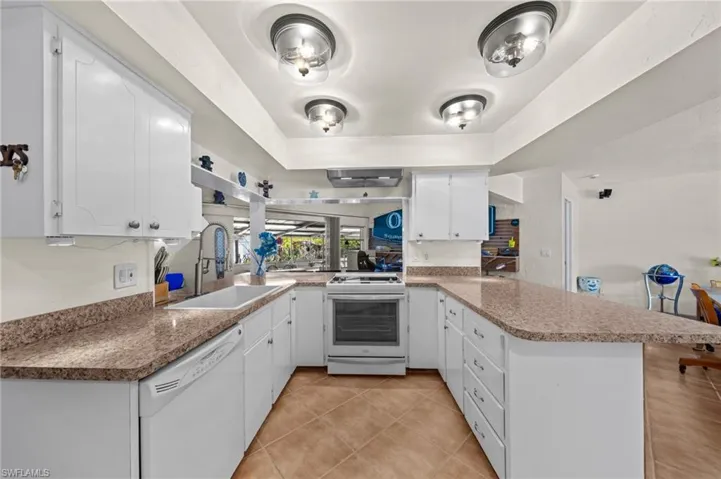813 105th Ave N, Naples, Florida 34108
