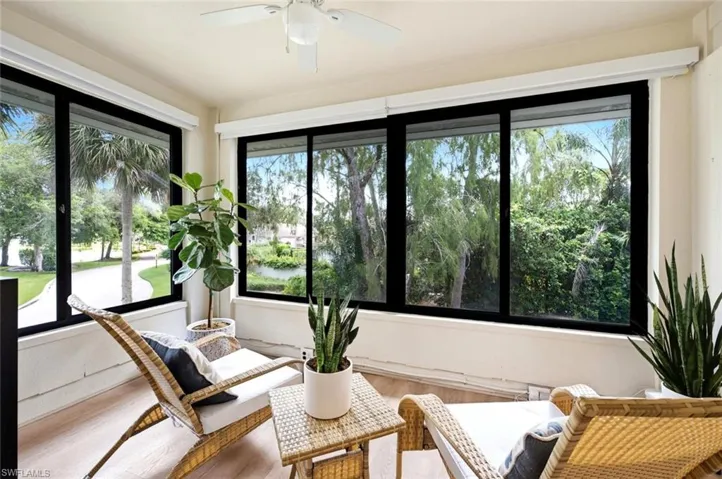 506 Courtside Dr E201, Naples, Florida 34105