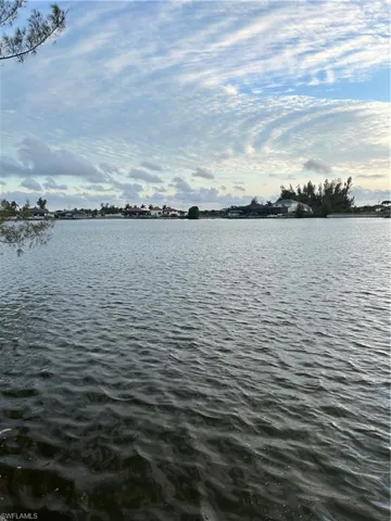 3006 Nw 43rd Pl, Cape Coral, Florida 33993