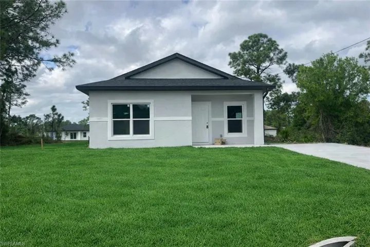 648 Sunflower Ave S, Lehigh Acres, Florida 33974