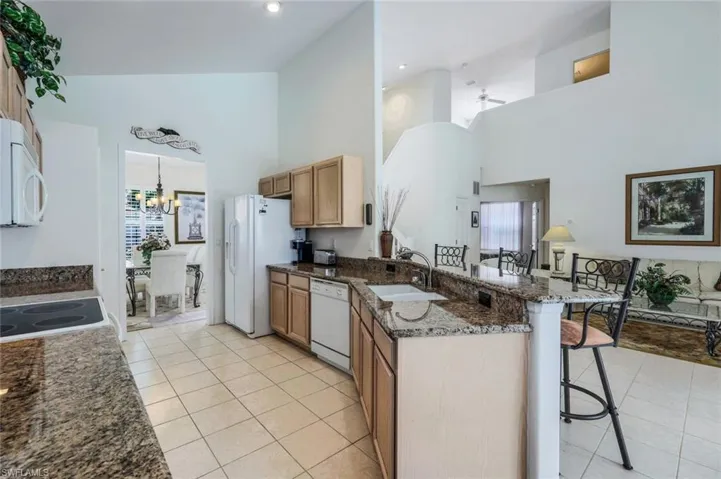 8793  Ventura  WAY, Naples, FL 34109