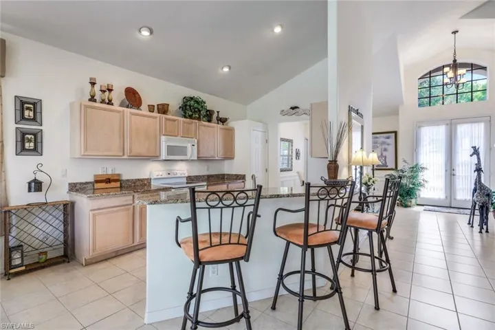 8793  Ventura  WAY, Naples, FL 34109