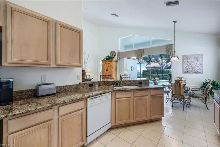 8793  Ventura  WAY, Naples, FL 34109