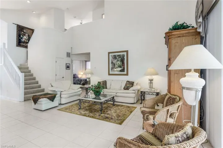 8793  Ventura  WAY, Naples, FL 34109